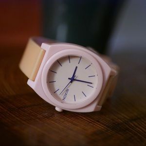 Nixon Time Teller Light Pink